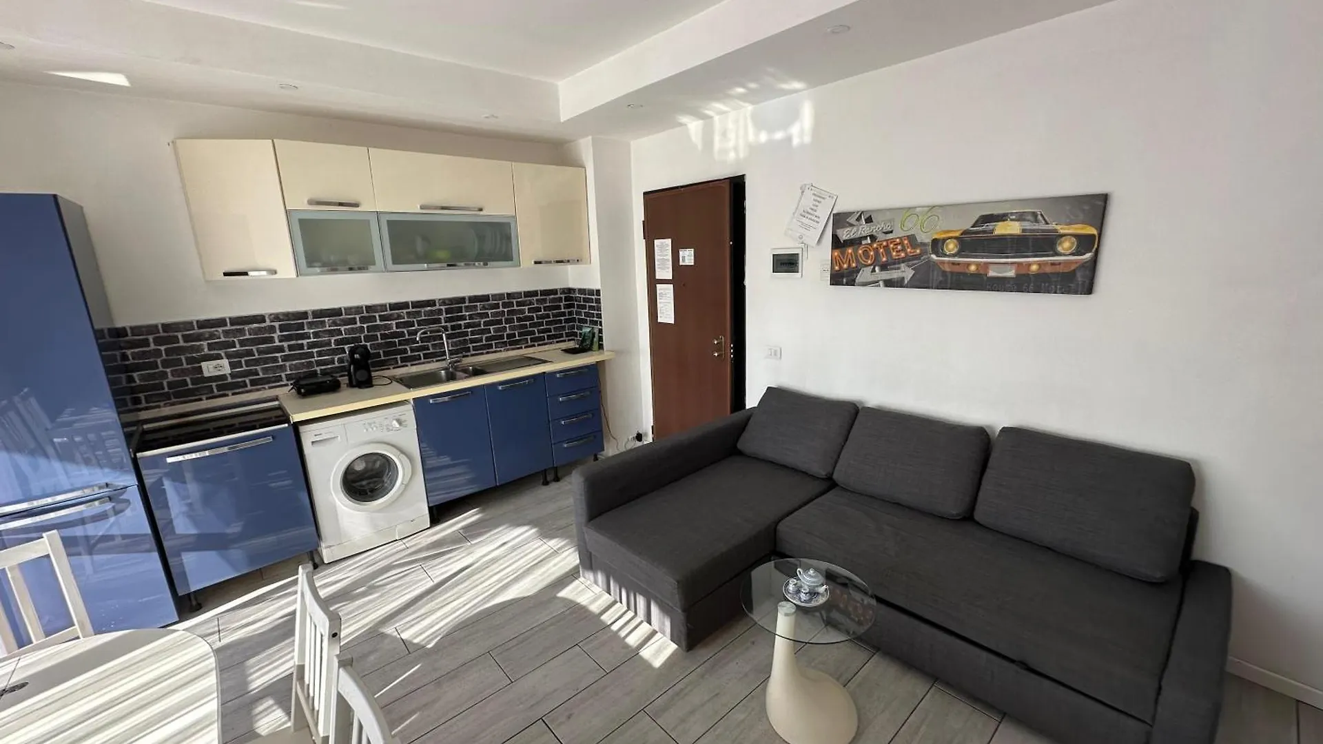 Sky Apartment Milan 0*,